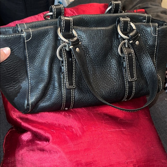 Coach Black Leather Shoulder Bag with Buckle Rings - Picture 10 of 16